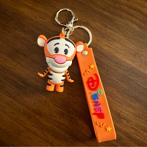 Tiger Winnie the Pooh Keychain with Wrist Strap - Picture 1 of 6